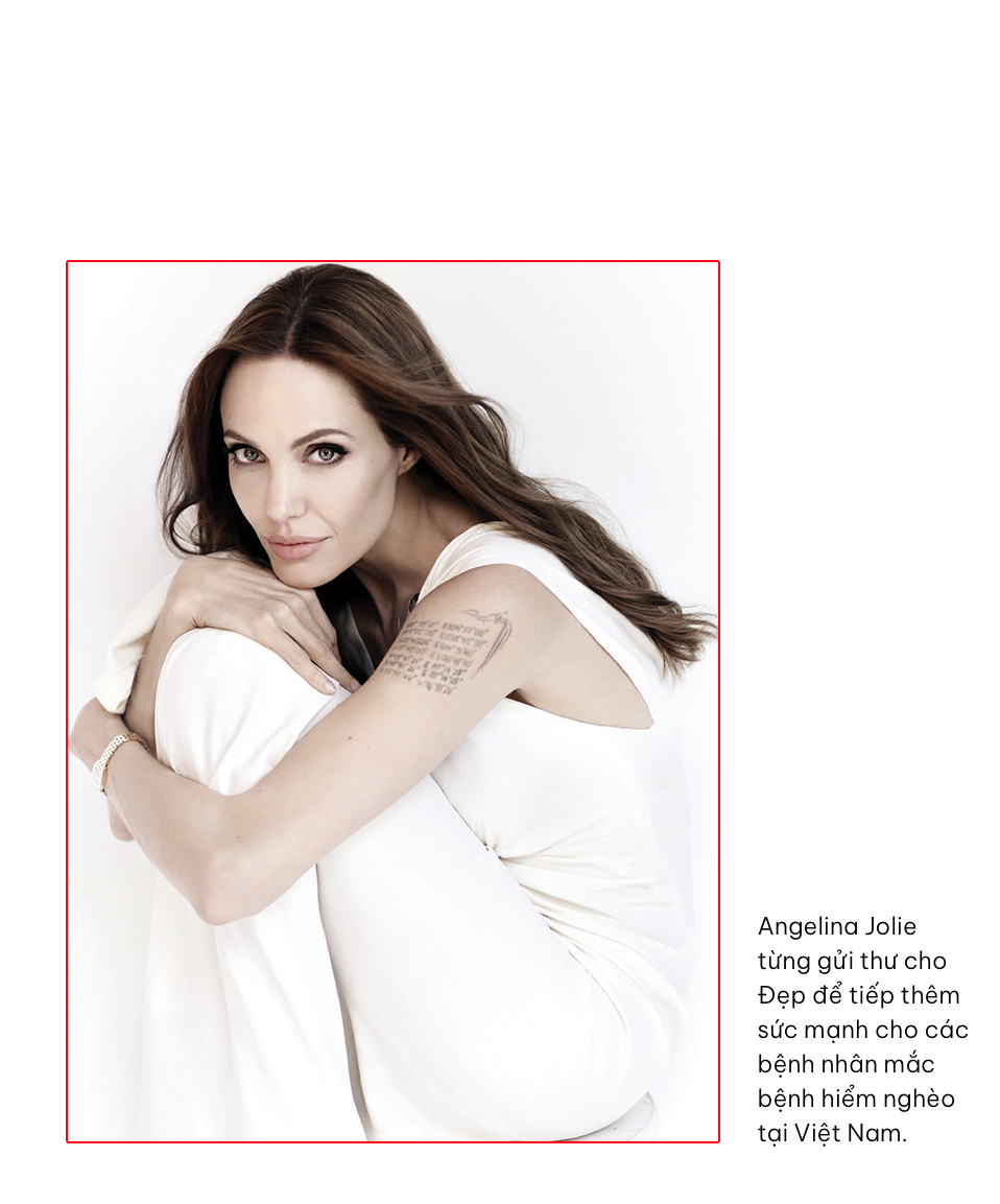 BEYOND 300_pc_12____